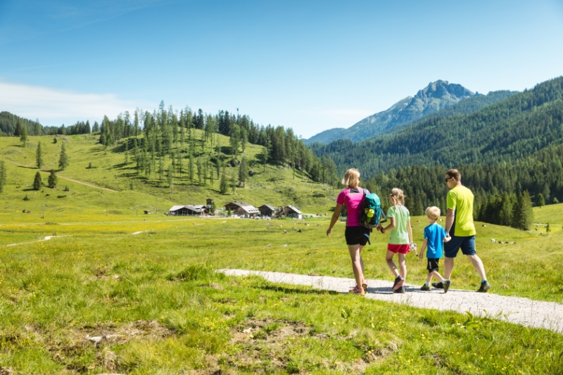 9 avontuurlijke wandelingen met kinderen in het buitenland