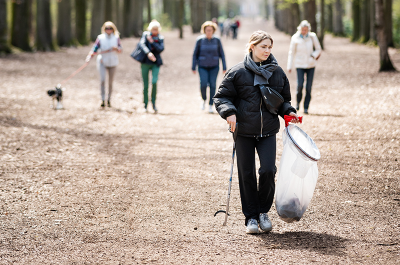 Op stap met Lauren Müller: Thilly in Thuis, zwerfvuilvrijwilliger in het echte leven