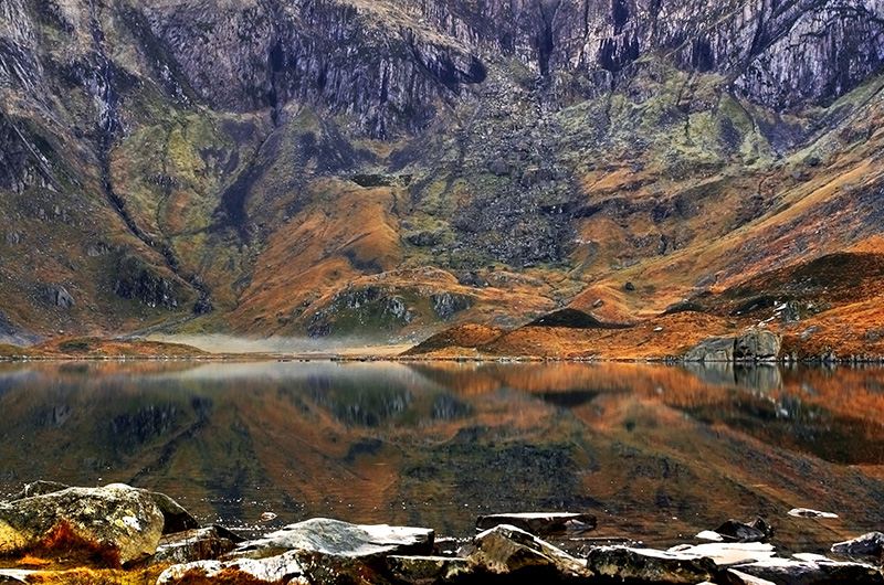 In het voetspoor van de draak: 5 wandelingen in Wales